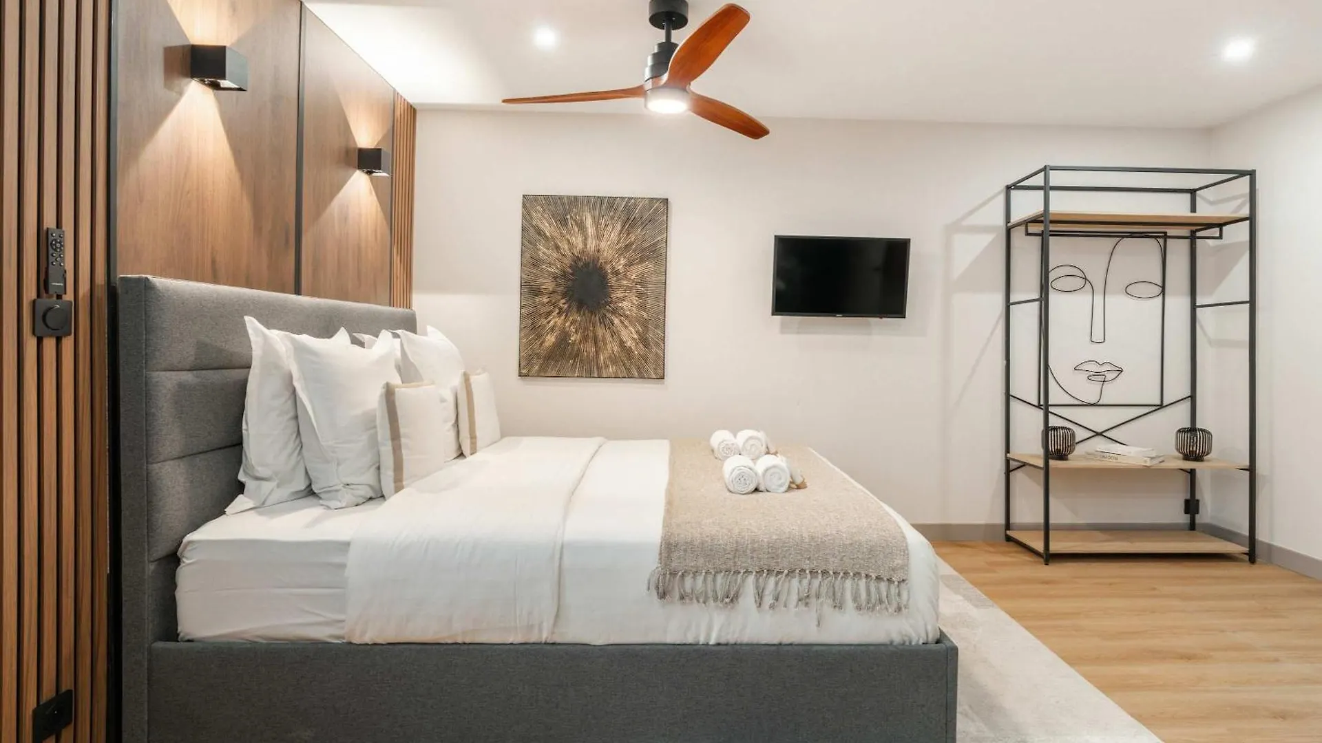 Nice Studio Near Porte De Versailles Paris 0*,  France